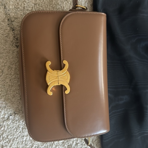 Celine Classique Triomphe bag in shiny calfskin - Picture 2 of 9